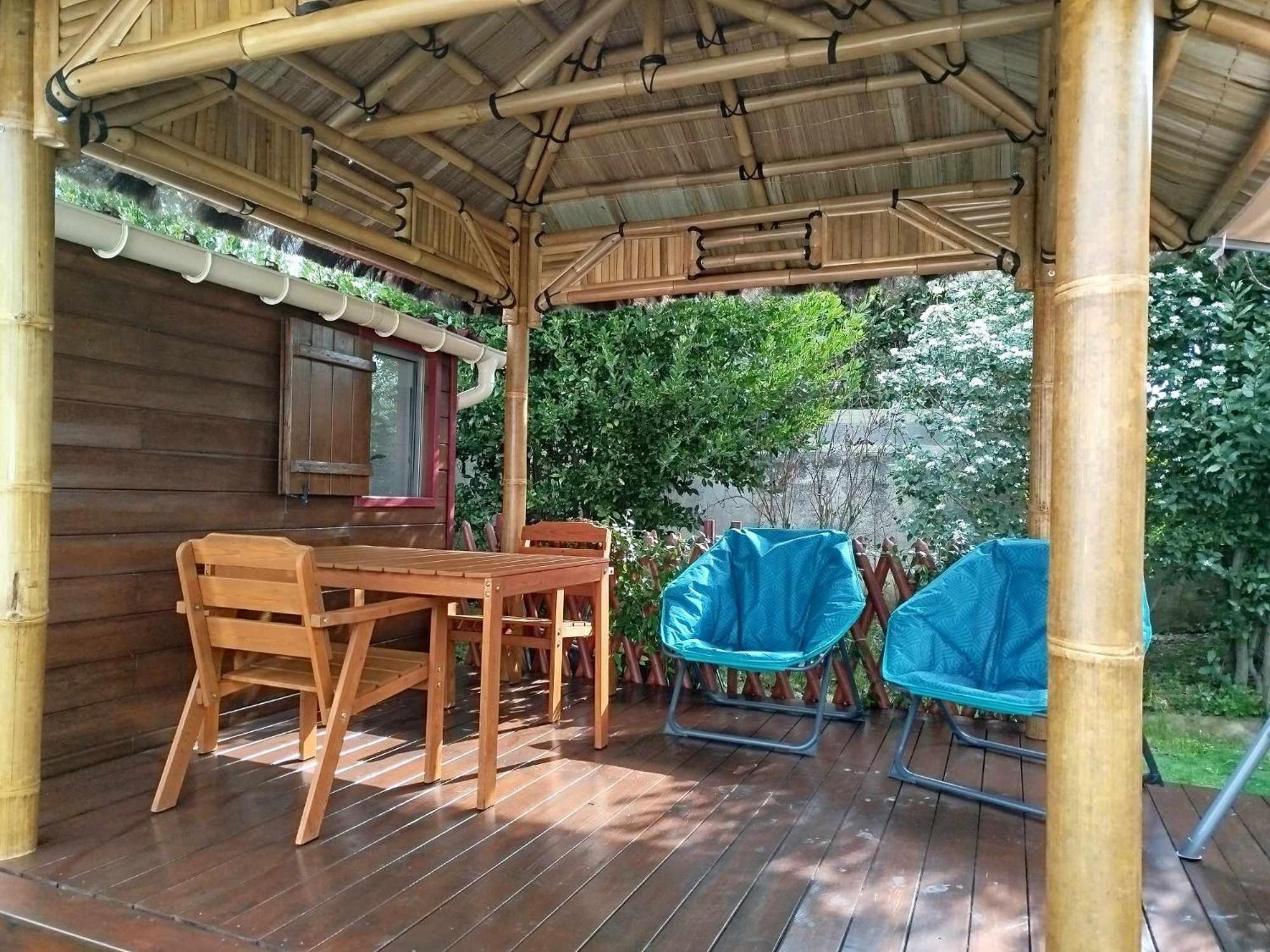 Le Chalet Des Dany Saint-Mamert-du-Gard Exterior photo